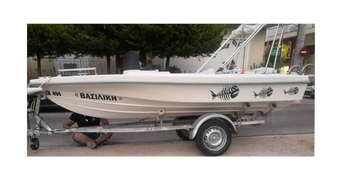 Αυτοκόλλητο για καπάκι μηχανής βάρκας - Image 4