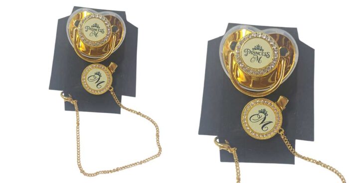 Πιπίλα με Κορώνα και Όνομα Μαρίλια custom εκτύπωση Μπρονζέ - Image 4